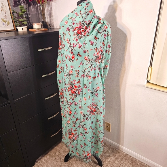 Teal and pink Arizona Ice Tea (unauthentic) cherry blossom light summer scarf. - Picture 9 of 9